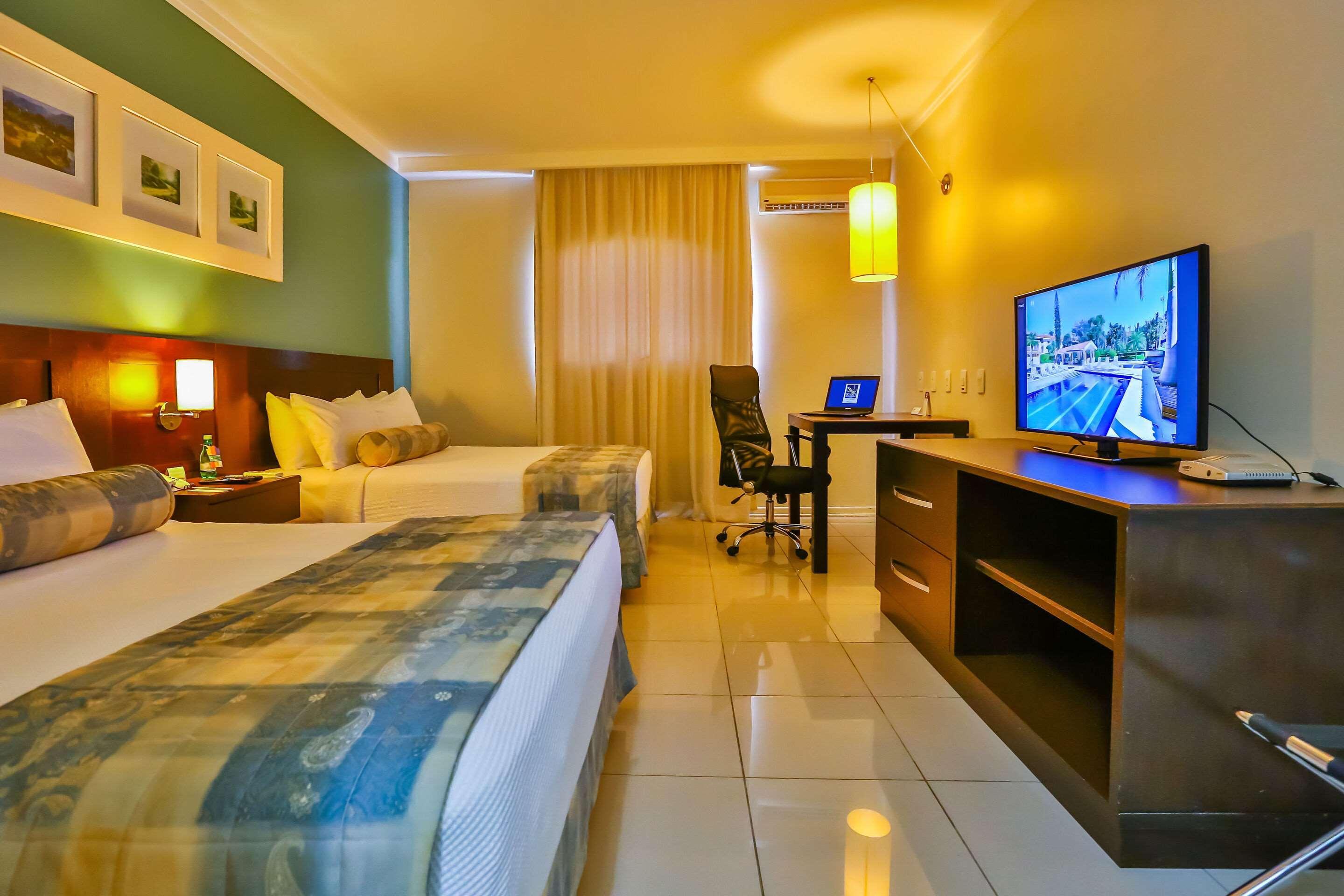 Quality Hotel&Convention Center Marília Exterior foto