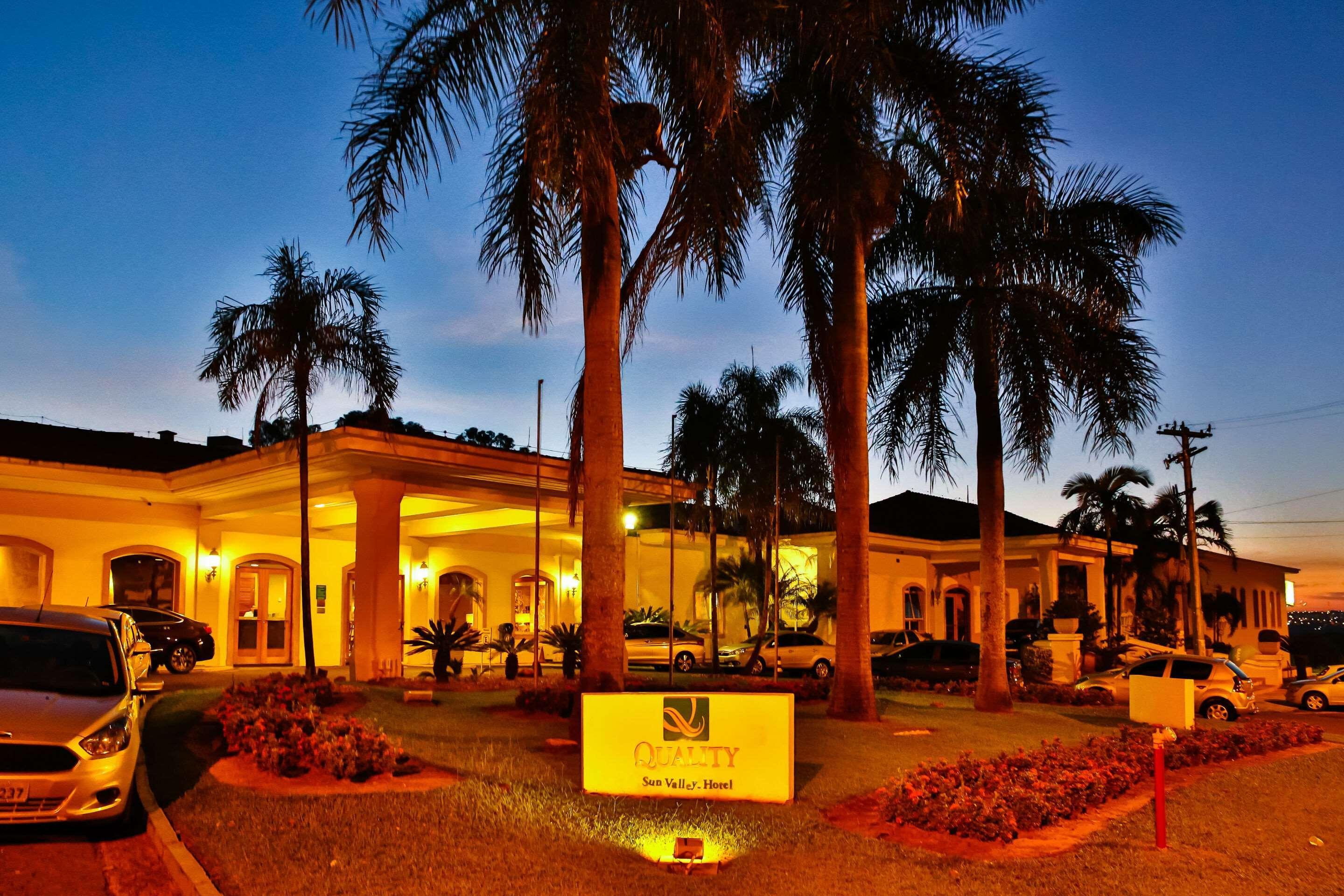 Quality Hotel&Convention Center Marília Exterior foto